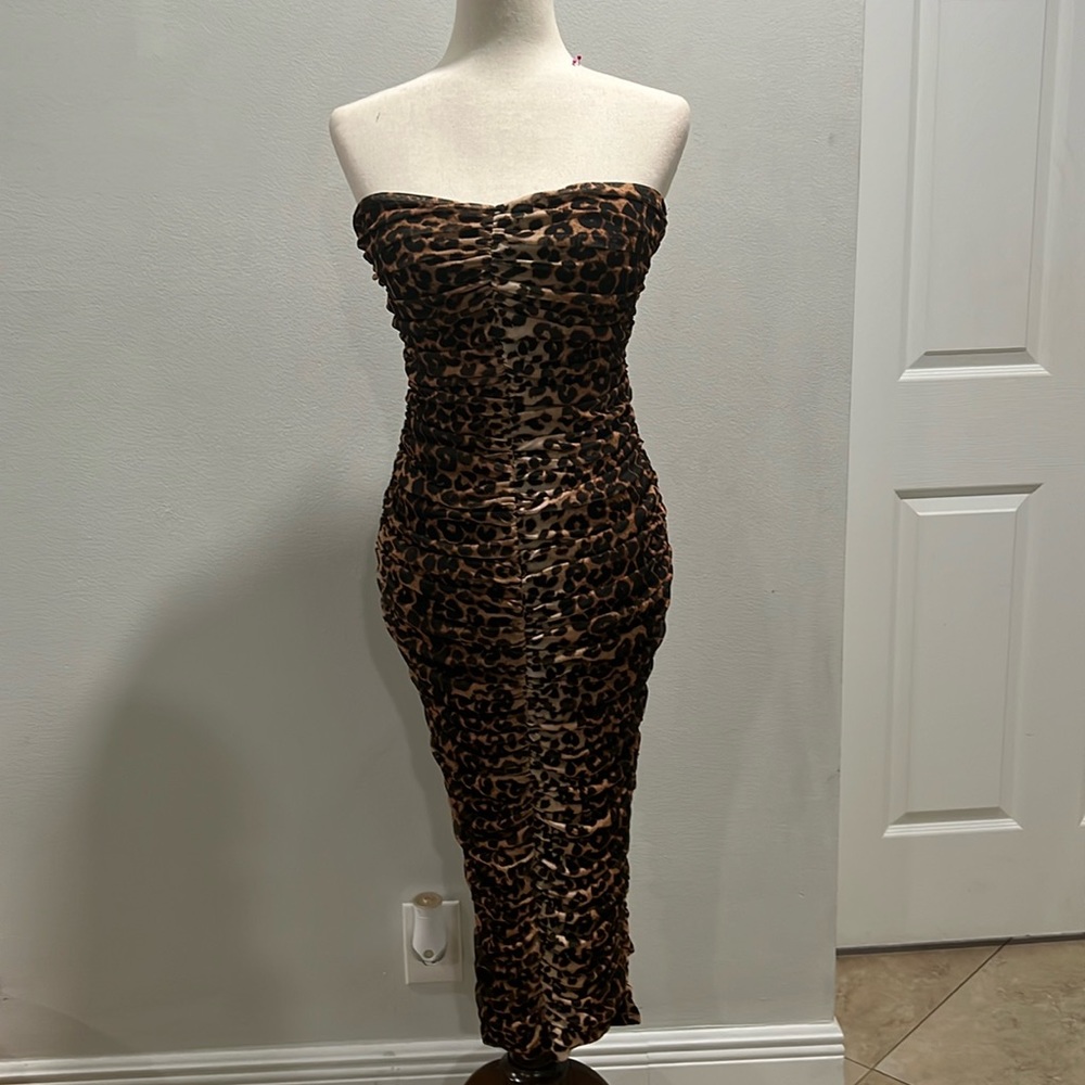 Strapless dress spaghetti animal print